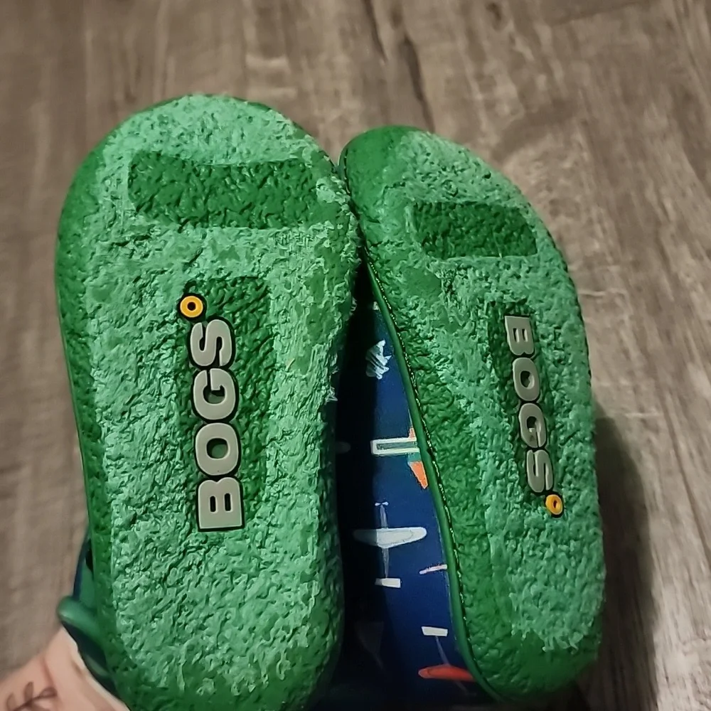 Bogs Airplane Print Rain Boots Toddler Size 7 - Picture 6 of 8